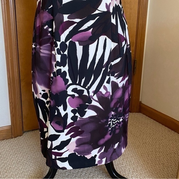 Connected apparel black purple floral sweetheart neckline sleeveless midi dress - Picture 4 of 11